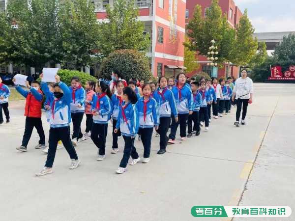 曹县第一实验小学：开设多彩课堂(图1)